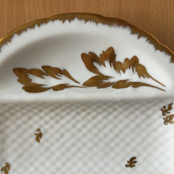Hand painted Porcelain de France three section serving plate gold leaves - Picture 2 of 5